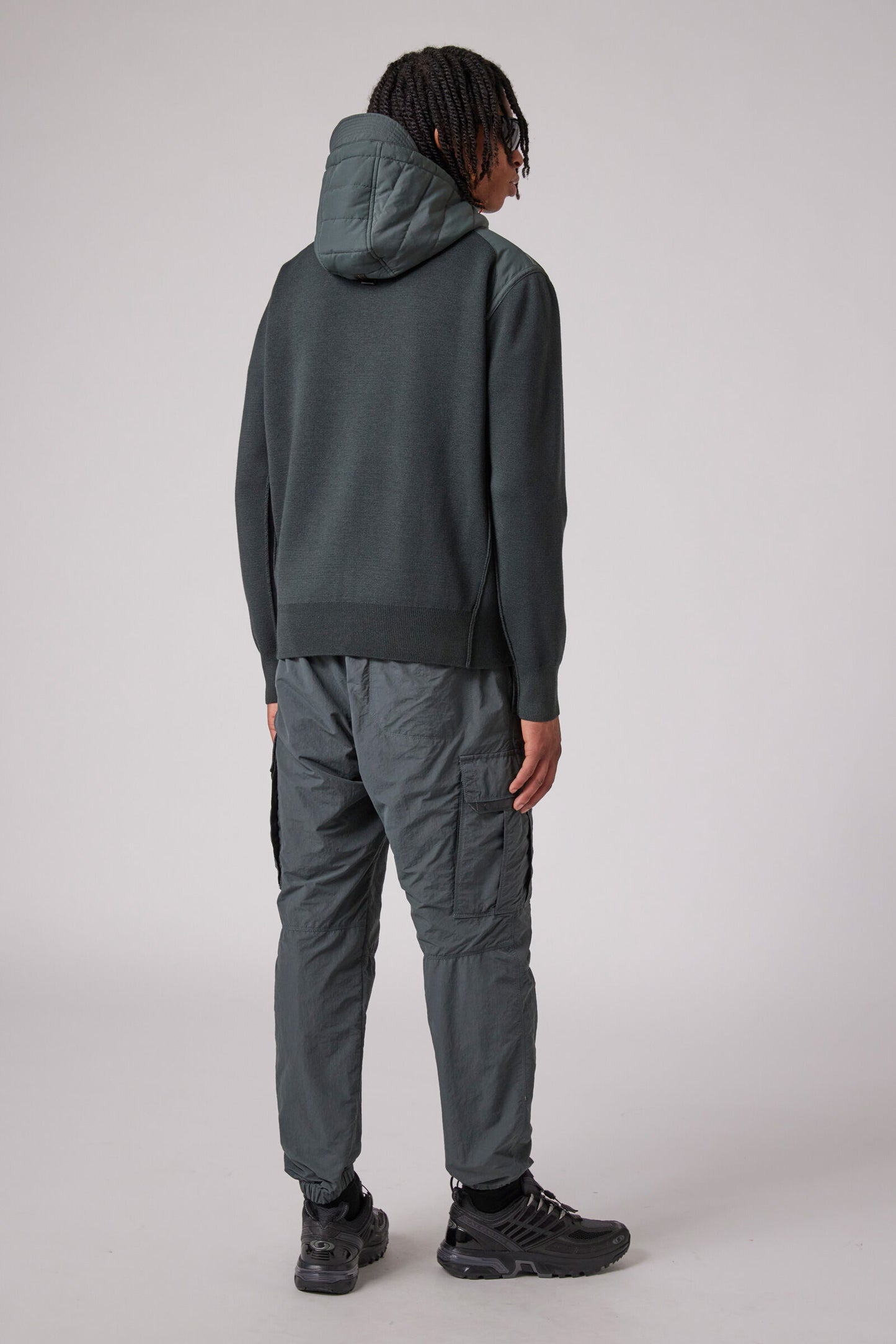 DOMINIC - HOODED SWEATER