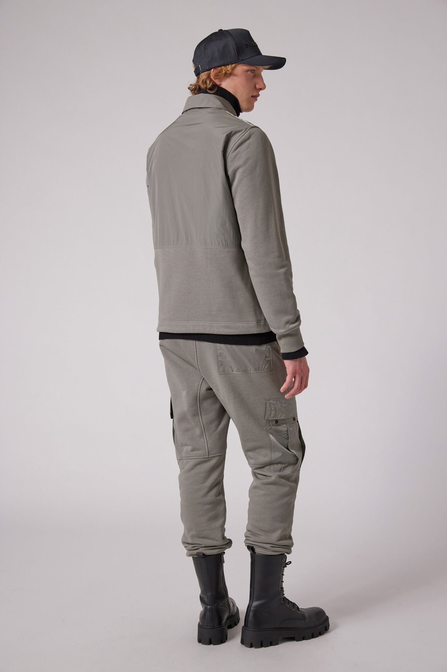 DECK - FULL-ZIP SWEATER