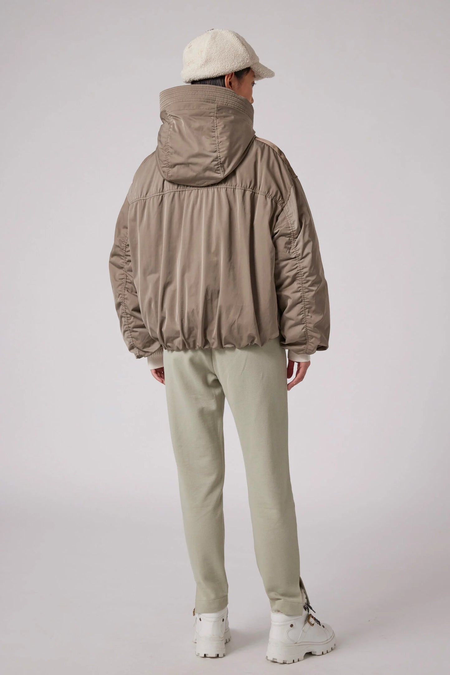 NAADZ - HOODED BOMBER