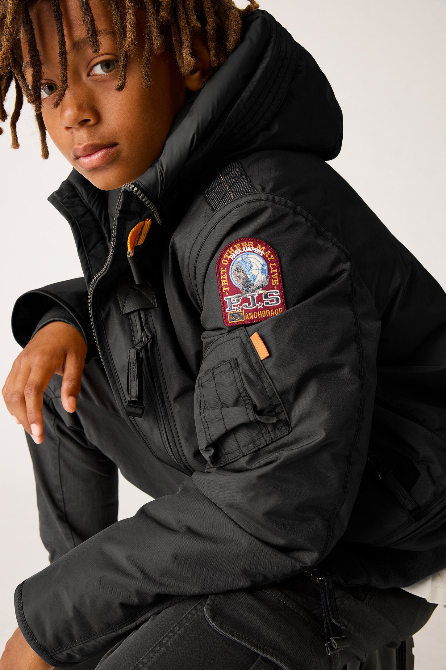 GOBI - HOODED BOMBER