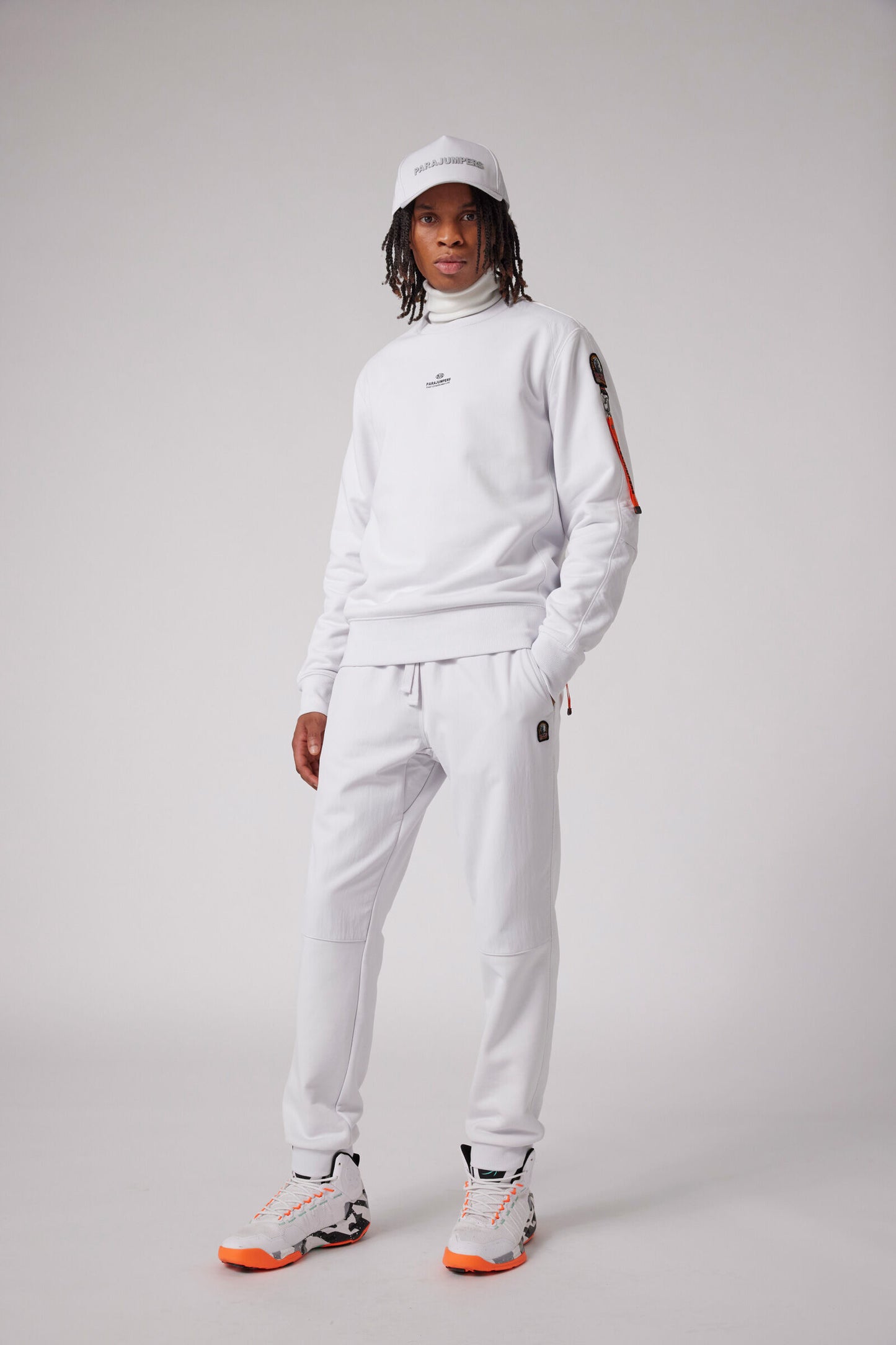 SABRE BASIC - CREWNECK SWEAT