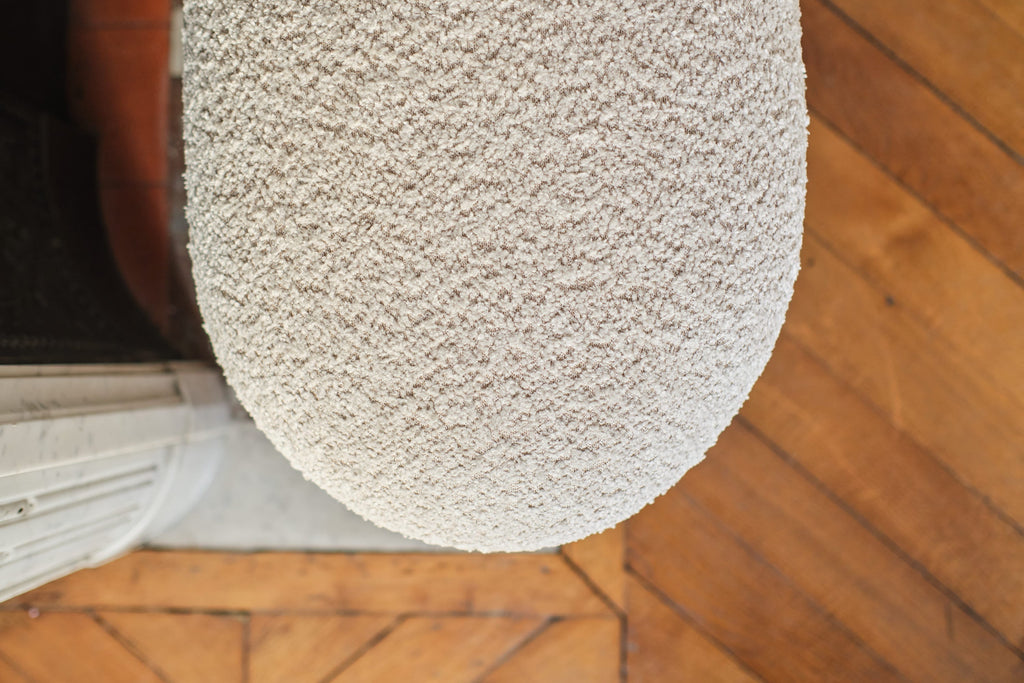 Marianne – Banc coffre de rangement en tissu bouclé crème