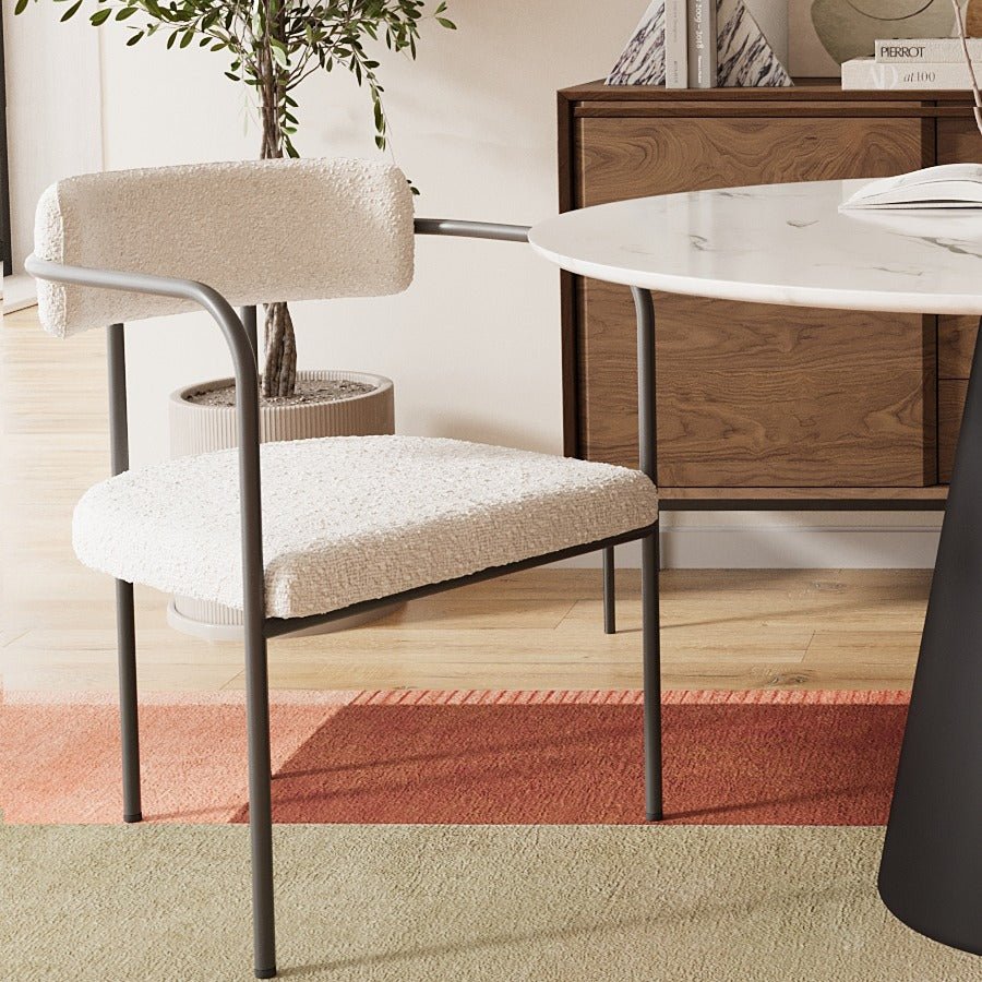 Chaise de salle à manger tapissée avec accoudoirs, bouclette gris-crème Barbara