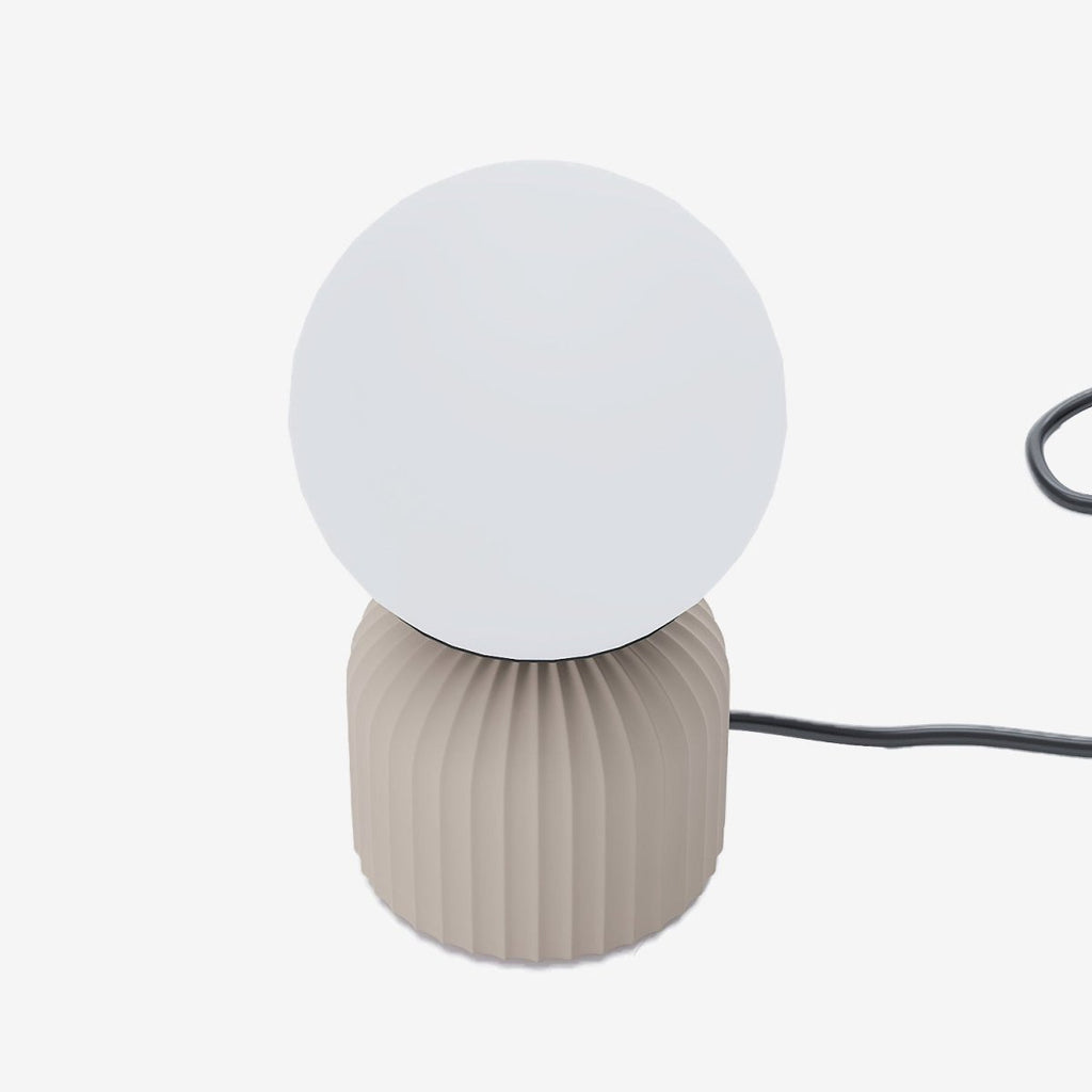 Lampe à poser en céramique crème et globe en verre Renoir