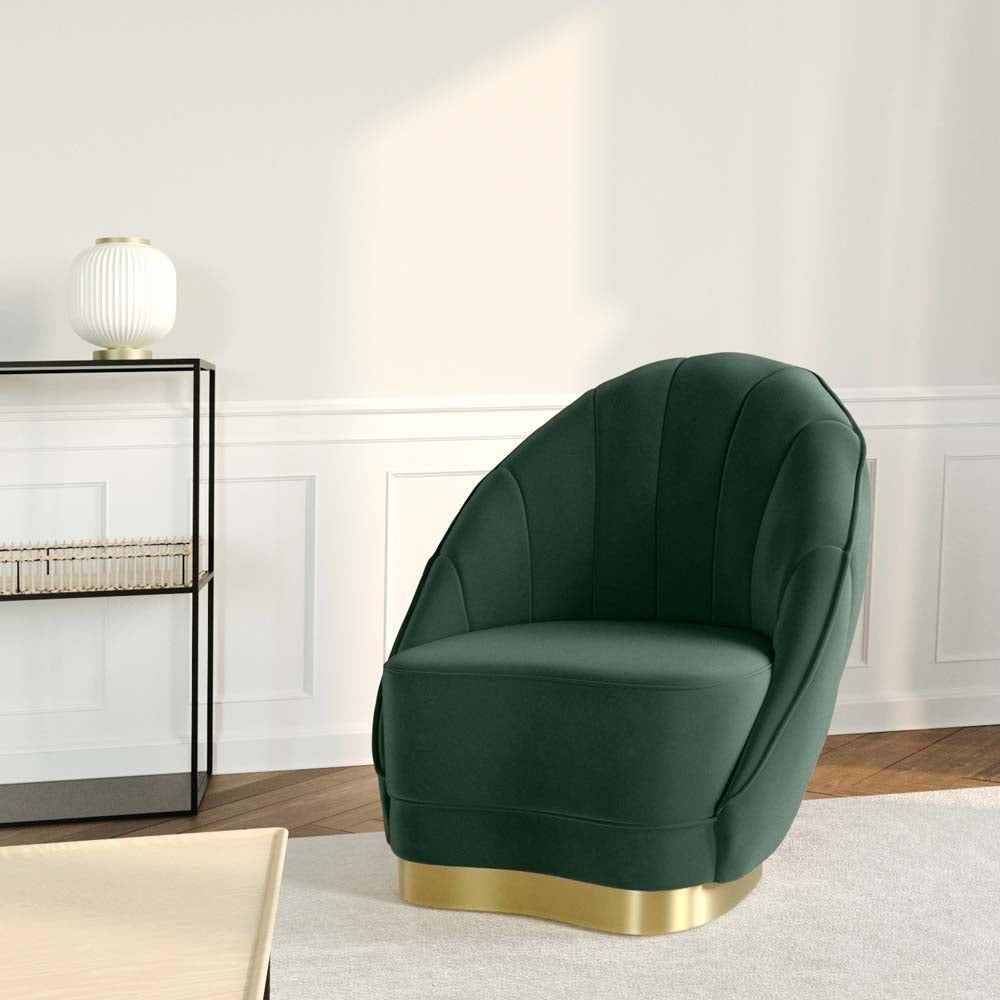 Fauteuil en velours vert sapin, base cerclage doré effet laiton