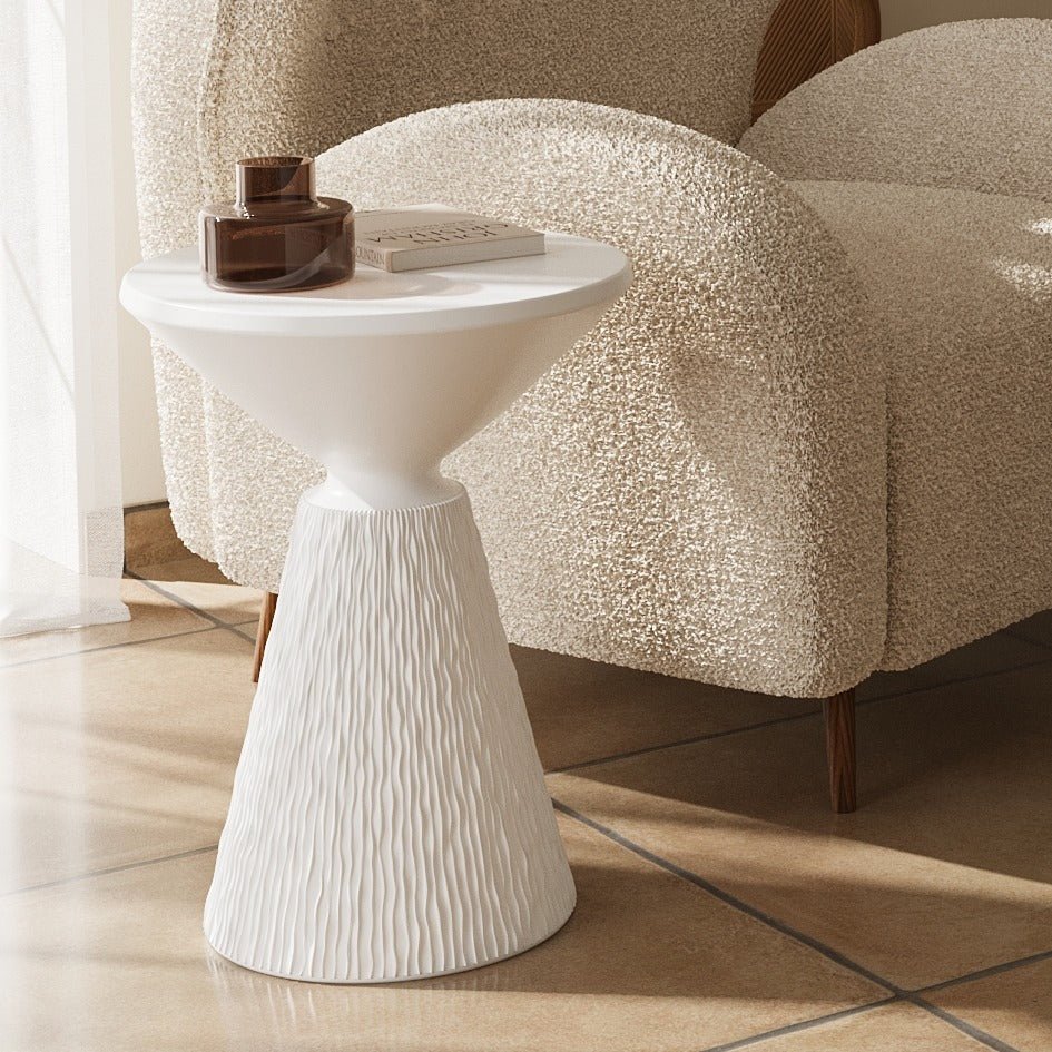 Table d'appoint ronde blanche en ciment Prune